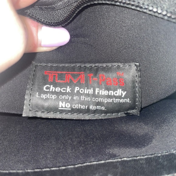 Tumi 16" Saffiano Leather Business Briefcase Commuter Messenger Bag Black Strap - Picture 9 of 16